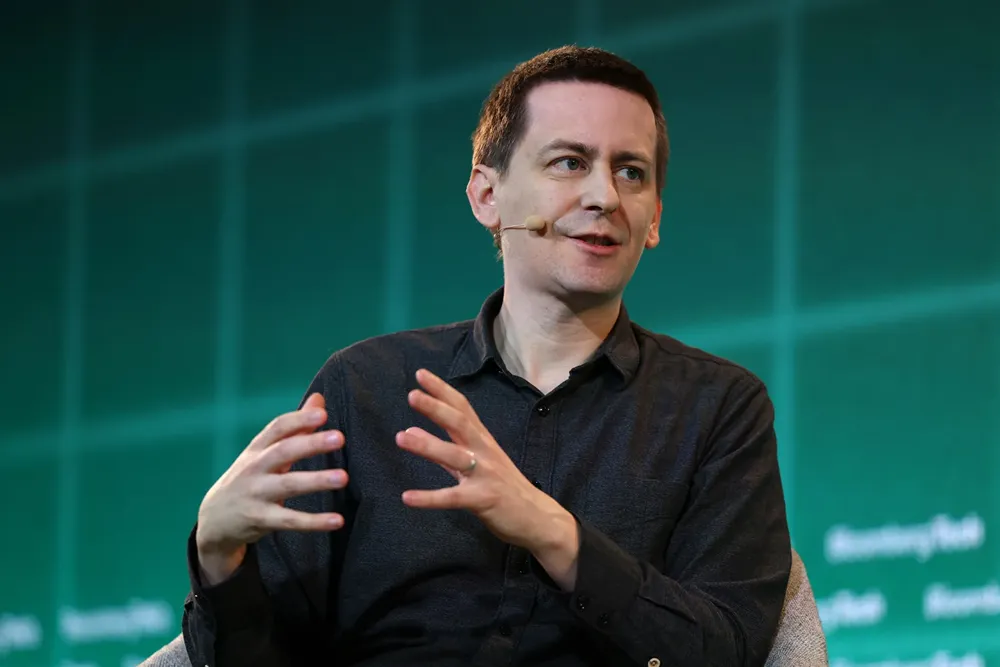 Уход Джона Джампера из Google DeepMind усиливает гонку ИИ‑компаний