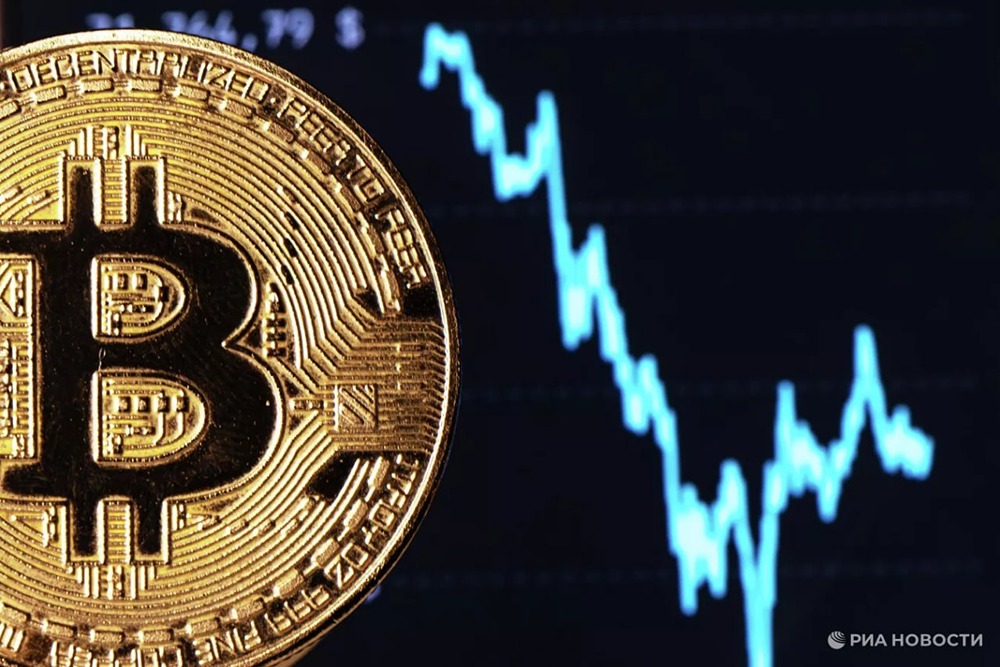 Биткоин с начала 2026 года потерял треть своей стоимости