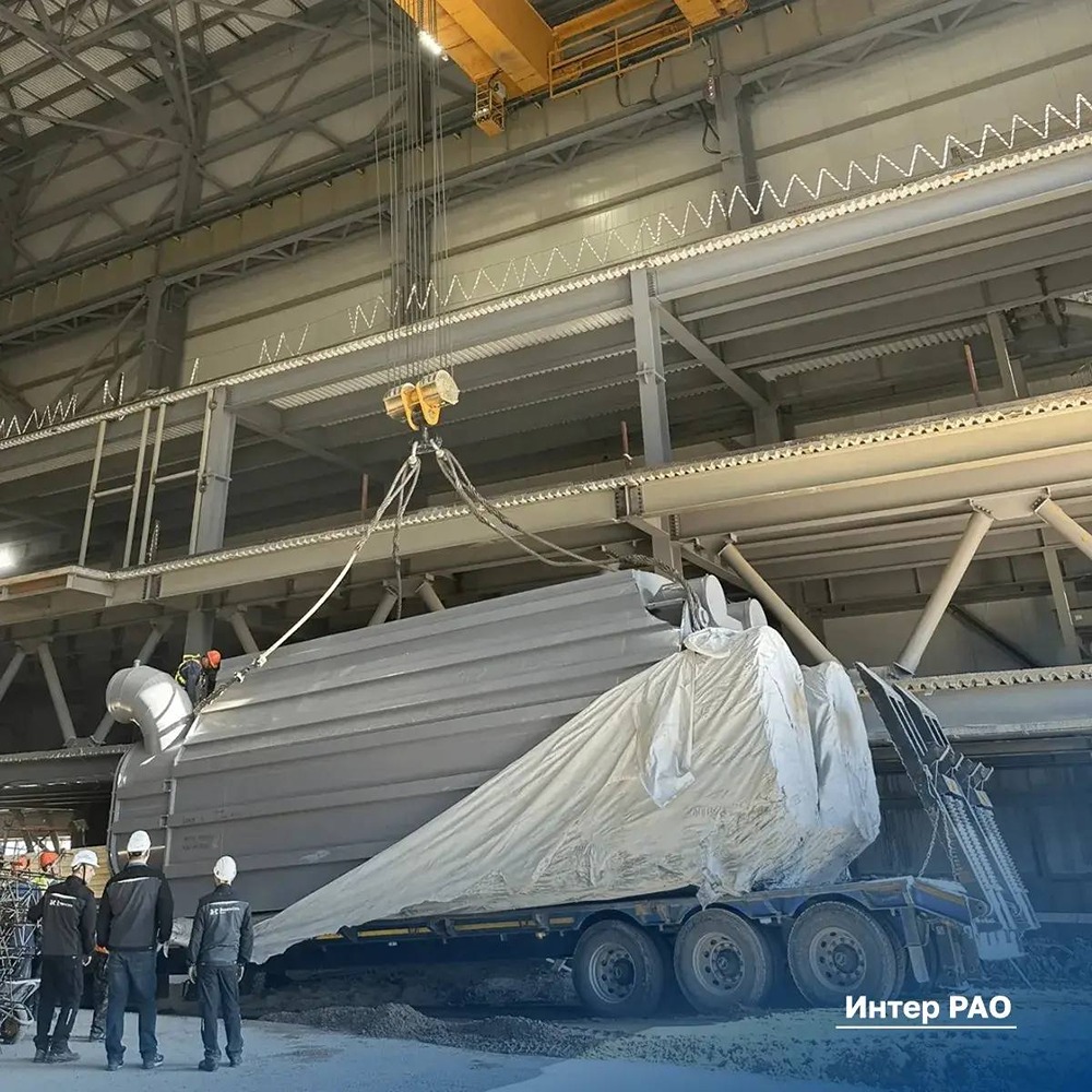 На Новоленскую ТЭС доставлена конденсаторная группа: вес свыше 250 тонн