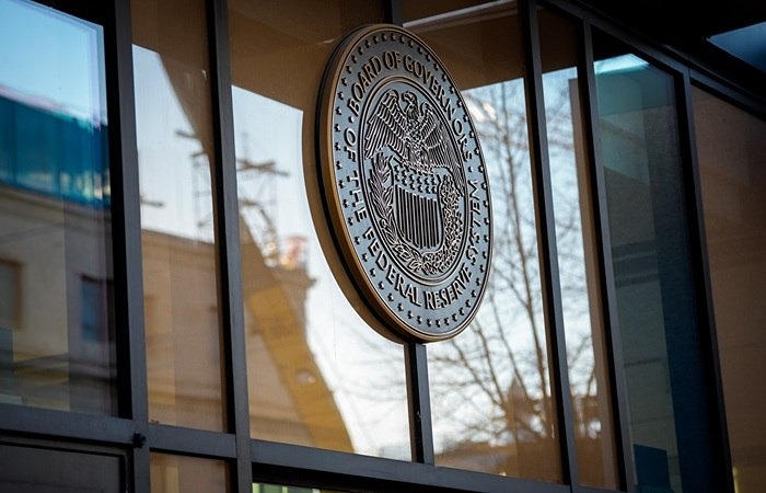 ФРС США: Уорш заявил о решимости победить высокую инфляцию, заседание — 28–29 июля
