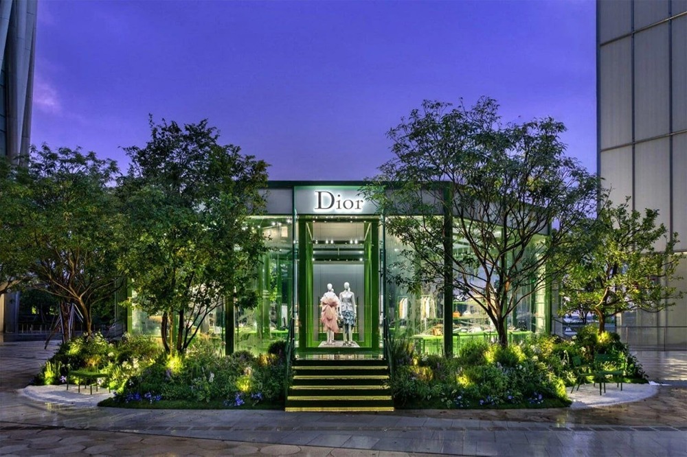 Dior в Китае: сады Парижа, новая коллекция и аксессуары с мотивом Dior Heart