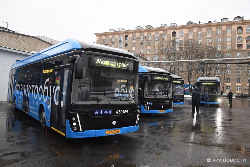 Беспилотные автобусы: Минтранс запускает эксперимент в 5 регионах России