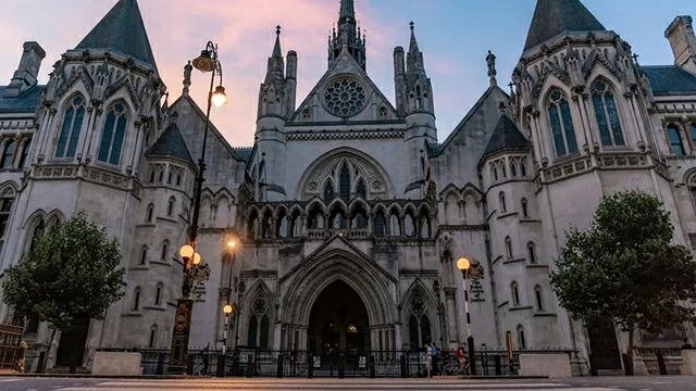 Спор Потаниных продолжается: Англия отказала в запрете тяжбы в России