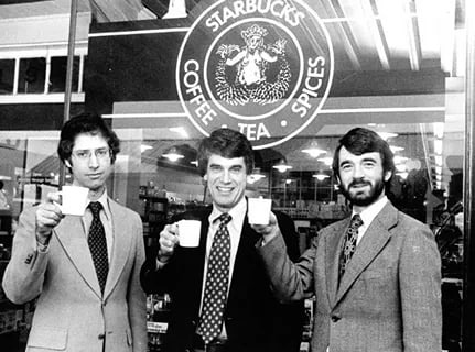 ИИ помогает Starbucks экономить: компания заменяет решения IBM, Microsoft, Oracle