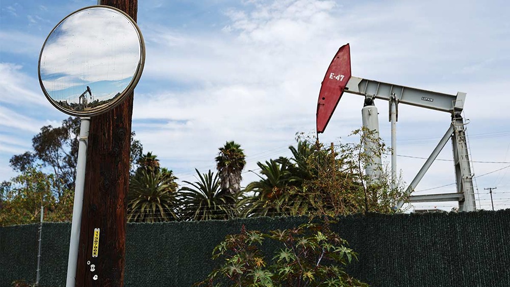 Brent подешевела до $87,94 за баррель