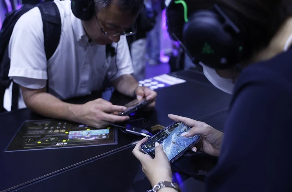 Tencent нарастила выручку на 11% — деньги идут на ИИ‑инвестиции и ускорители
