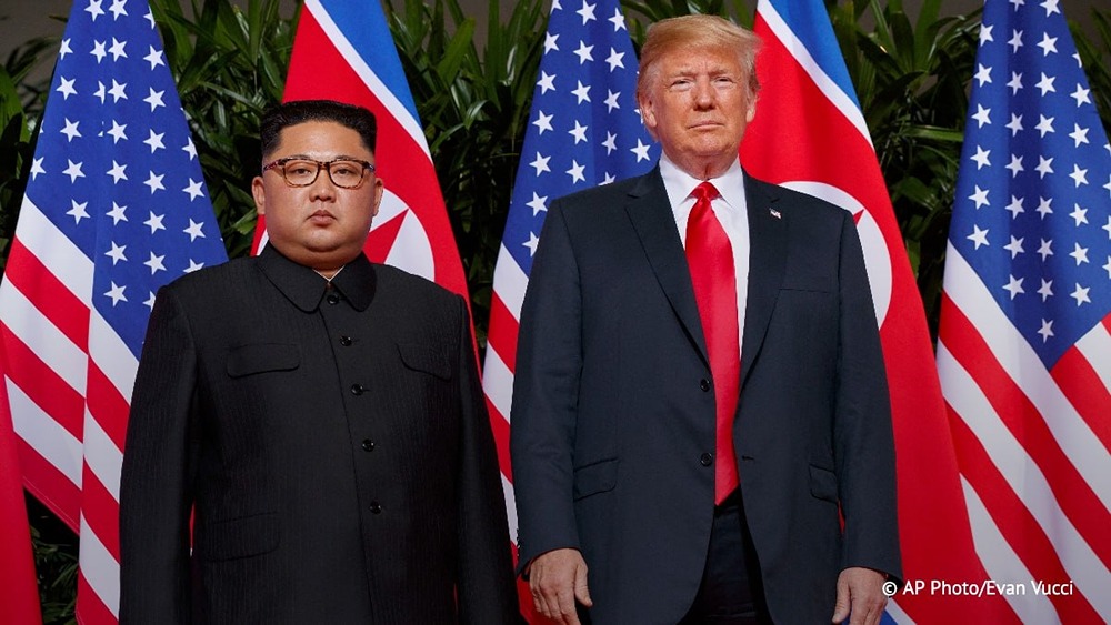 Трамп заявил, что ожидает встречи с Ким Чен Ыном в этом году