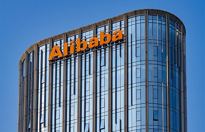 Квартальный рост выручки Alibaba совпал с ожиданиями рынка — прибыль под давлением