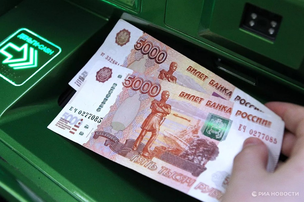 Максимальная ставка по вкладу у крупнейших банков — 19% годовых на 3 месяца
