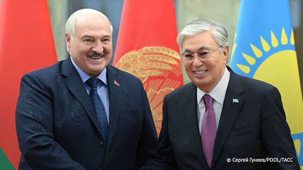 Лукашенко поздравил Токаева с успешным проведением выборов в парламент Казахстана, сообщает БелТА