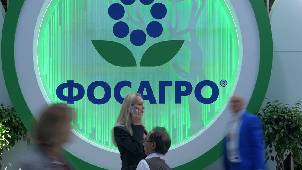 Рубль слабеет, но Фосагро теряет маржу: где точка разворота