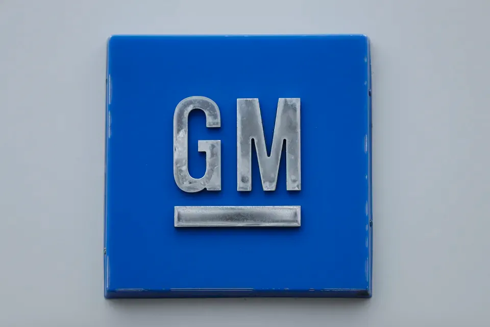 Корпорация General Motors намерена реализовать свою долю в предприятии по изготовлению аккумуляторных батарей, расположенном в Лансинге, штат Мичиган. Новым владельцем станет компания LG Energy Solution