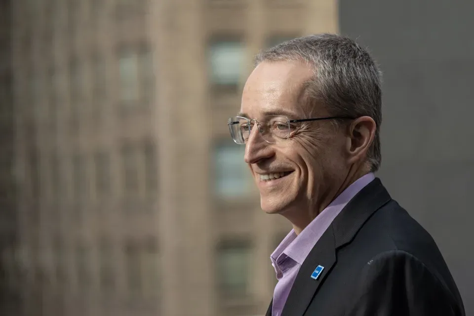 Компания Intel планирует компенсировать бывшему генеральному директору Гелсингеру до 10 миллионов долларов