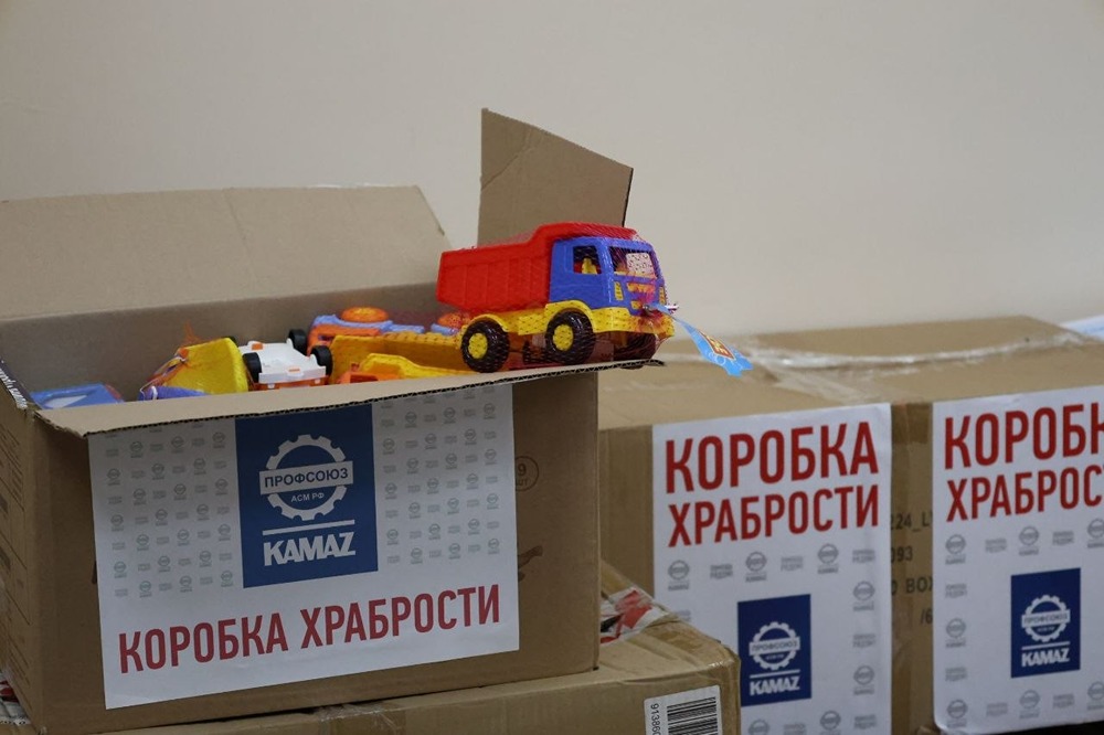 Профсоюз «КАМАЗа» поддержал маленьких пациентов Детской больницы