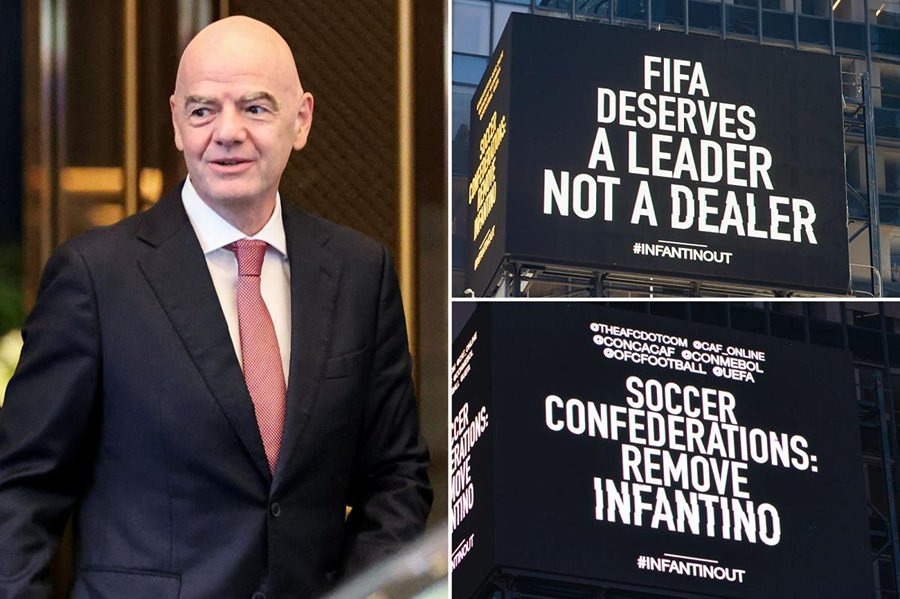 На Таймс-сквер появился баннер против главы FIFA