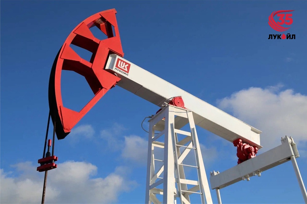 Прорыв в добыче трудноизвлекаемой нефти: ЛУКОЙЛ снизил вязкость сырья в 1,5 раза с помощью нового термостойкого реагента на месторождении в Самарской области