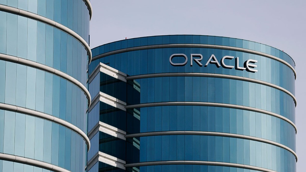 Oracle добилась роста выручки на 30%