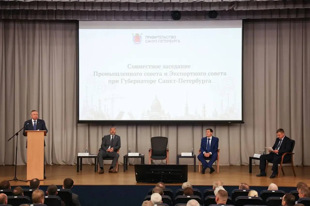 «Силовые машины» отмечены Почётной грамотой Губернатора Санкт-Петербурга: на площадке компании прошло совместное заседание Промышленного и Экспортного советов, посвящённое развитию робототехники и автономных систем