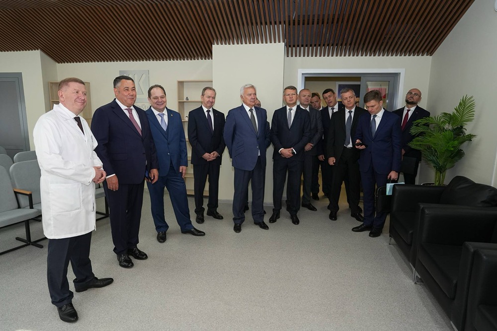 Новый уровень медицинской помощи в Яреге: ЛУКОЙЛ открыл современный четырёхэтажный медцентр — он будет обслуживать не менее 100 пациентов за смену