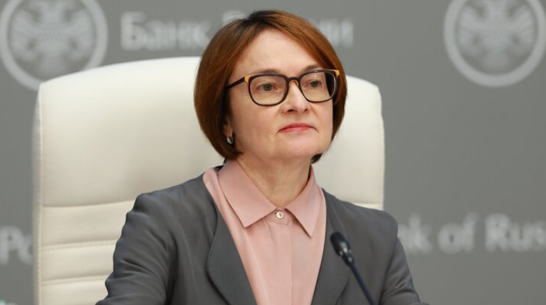Бюджет, курс рубля и тарифы ЖКХ: почему ЦБ держит ставку и ждёт октября