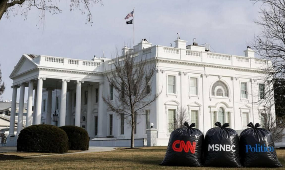 Трамп «отправил на помойку» CNN, MS NOW и Politico