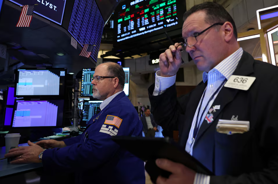 Уолл-стрит снижается после выхода данных по производственной инфляции