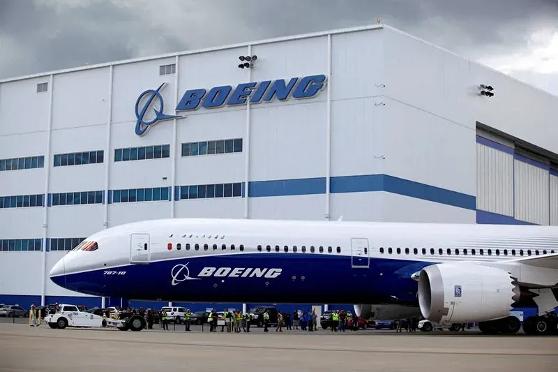 Компания Boeing планирует вложить 1 млрд долларов в расширение производства модели 787 в штате Южная Каролина