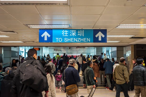 Китайские акции продолжают падение, Shenzhen Component упал на 1,3%