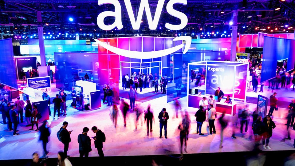 Amazon предоставляет рекламные инструменты для ритейлеров, которые позволяют им эффективно использовать медиа-пространство в розничных магазинах