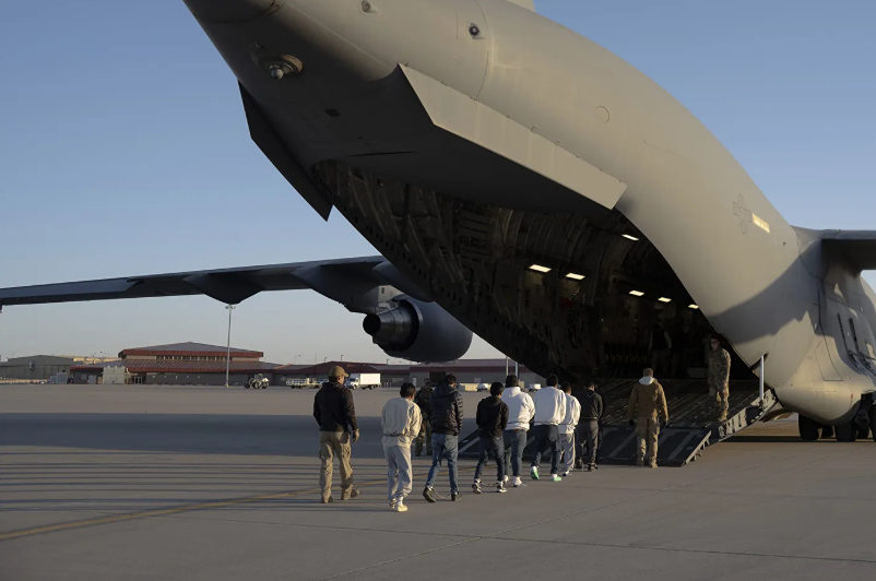 Трамп отложит введение 25%-ных пошлин для Колумбии и достигнет соглашения по мигрантам