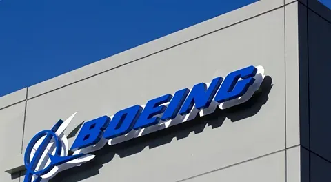 Компания Boeing объявила об убытке в размере 11,8 миллиардов долларов за прошедший год, который был отмечен кризисными явлениями