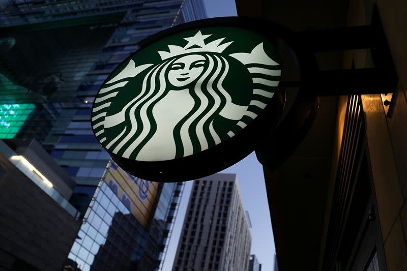 Показатели Starbucks, которые оказались лучше прогнозируемых, свидетельствуют о том, что изменения набирают обороты