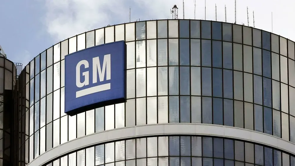 Руководство завода по производству электромобилей в Мексике решило отказаться от третьей смены после восьми месяцев работы