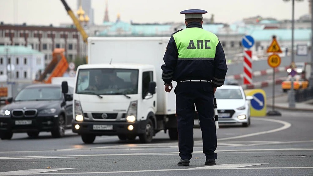 ВЦИОМ сообщил, что большинство россиян хотели бы платить больше штрафов за нарушения правил дорожного движения