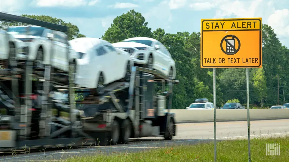 Ситуация между Джеком Купером и GM накаляется, поскольку автомобили не были загружены на грузовики