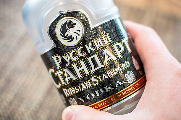 Минфин требует приостановки прав зарубежных акционеров "Русского Стандарта" через суд