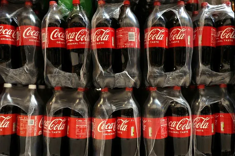 Coca-Cola превзошла ожидания благодаря стабильному интересу потребителей к газированным напиткам