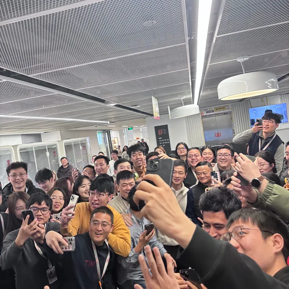 Джек Ма отправился на рынок подержанных вещей Xianyu, поскольку его заинтересовал искусственный интеллект, разработанный компанией Alibaba