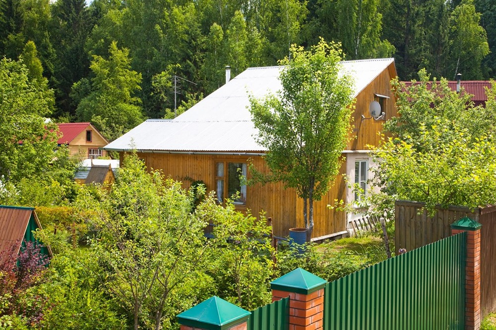 Мы предлагаем вам возможность обновить ваш дом, проведя работы по достройке и реконструкции.