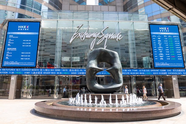 Индекс Hang Seng на финише упал на 0,2% до 21 814 пунктов