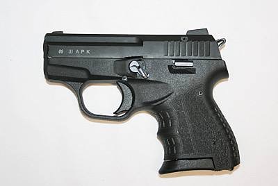 В столице случилось несчастье: молодая женщина случайно произвела выстрел из травматического пистолета «Шарк», желая подшутить над своим молодым человеком