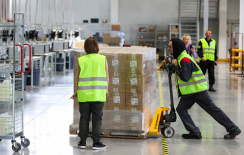 Новости России. Возврат одежды