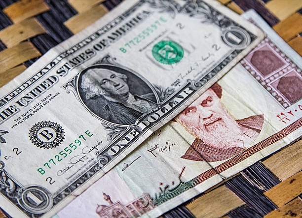 Иранский риал снизился до исторического минимума