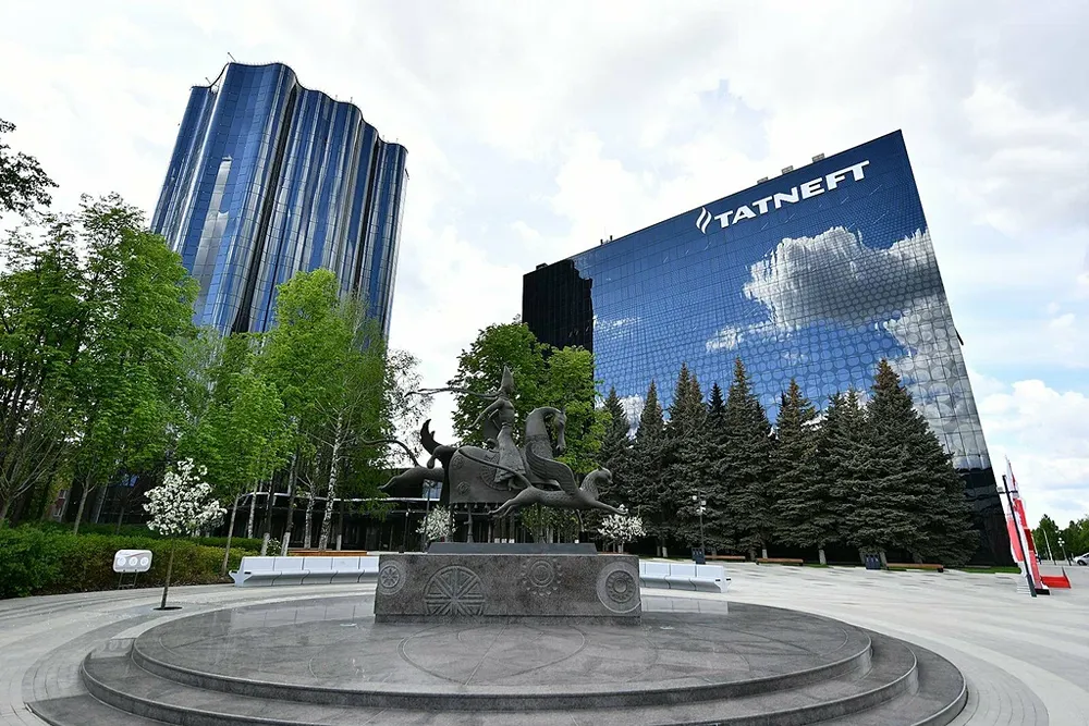 Татнефть: иск к АО Туполев