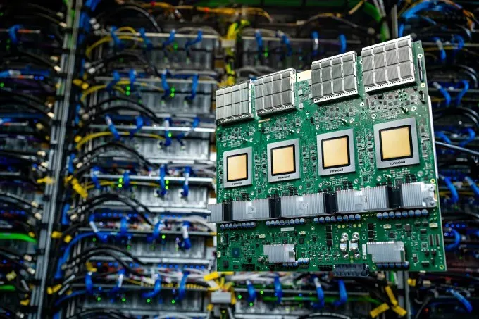 Как Google ускоряет развитие искусственного интеллекта? 