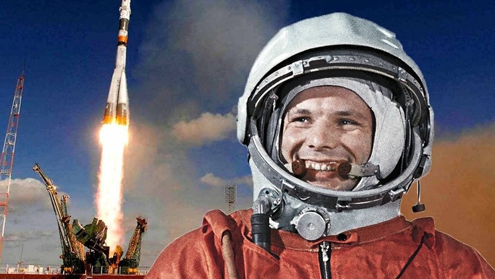 Когда произошёл первый полёт в космос?