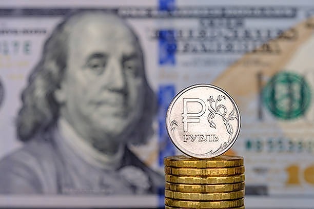 Курс доллара на 23 апреля