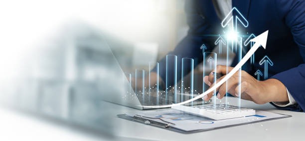 Какие причины падения продаж в «Эталон Груп»?