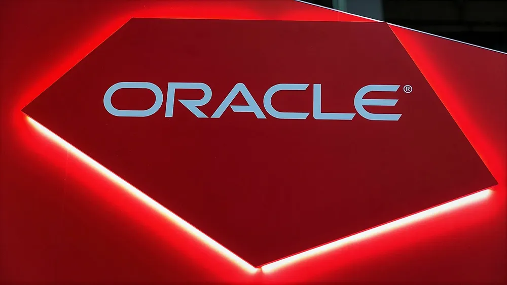 Почему была понижена оценка Oracle?