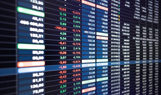 Какое новое расписание торгов акциями Аптечной сети 36.6?